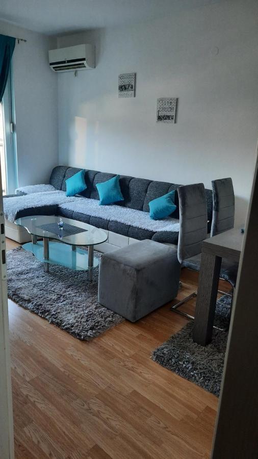 Omega Hotel Doboj Eksteriør billede