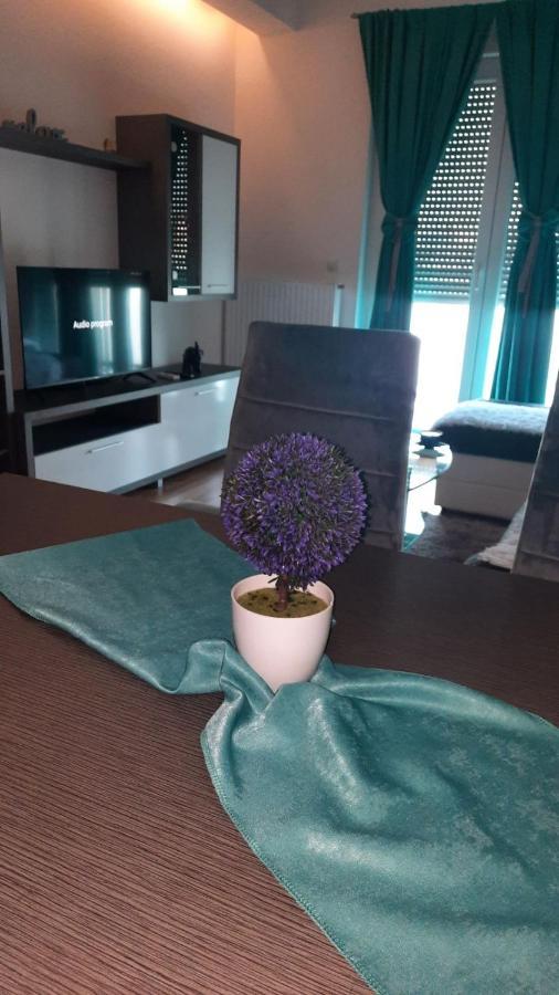 Omega Hotel Doboj Eksteriør billede